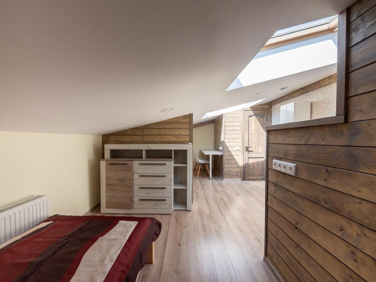 New!!!townhouse Three Floors!!! Apartment